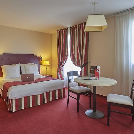 Hotel Cerise Chatou Esterno foto