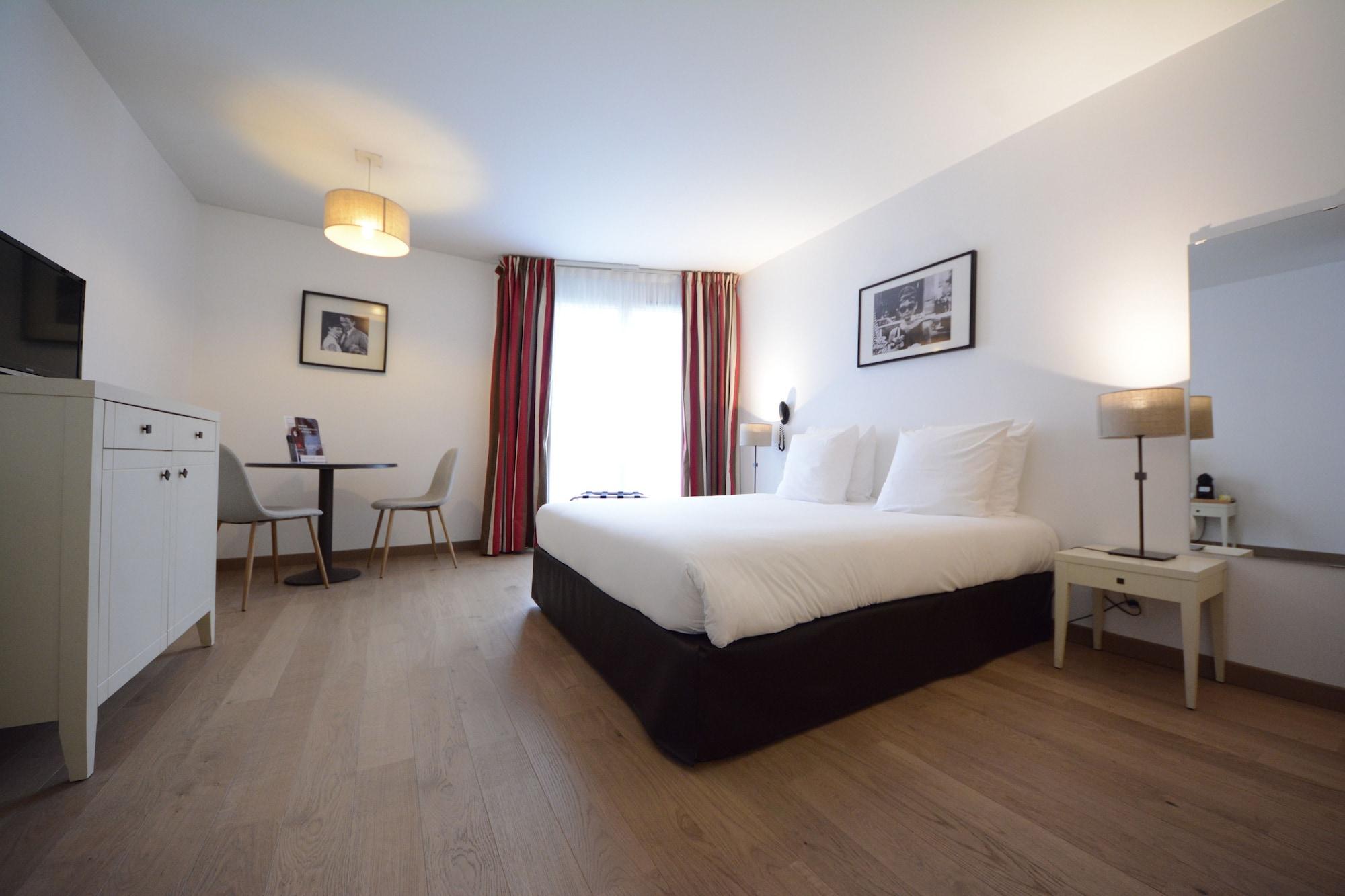 Hotel Cerise Chatou Esterno foto