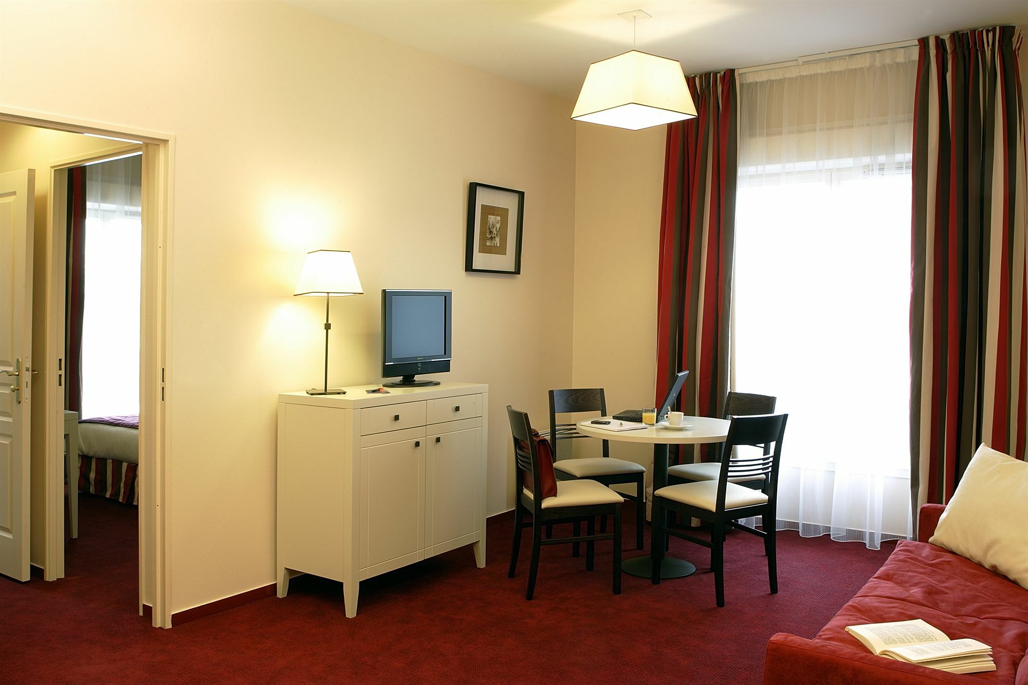 Hotel Cerise Chatou Esterno foto