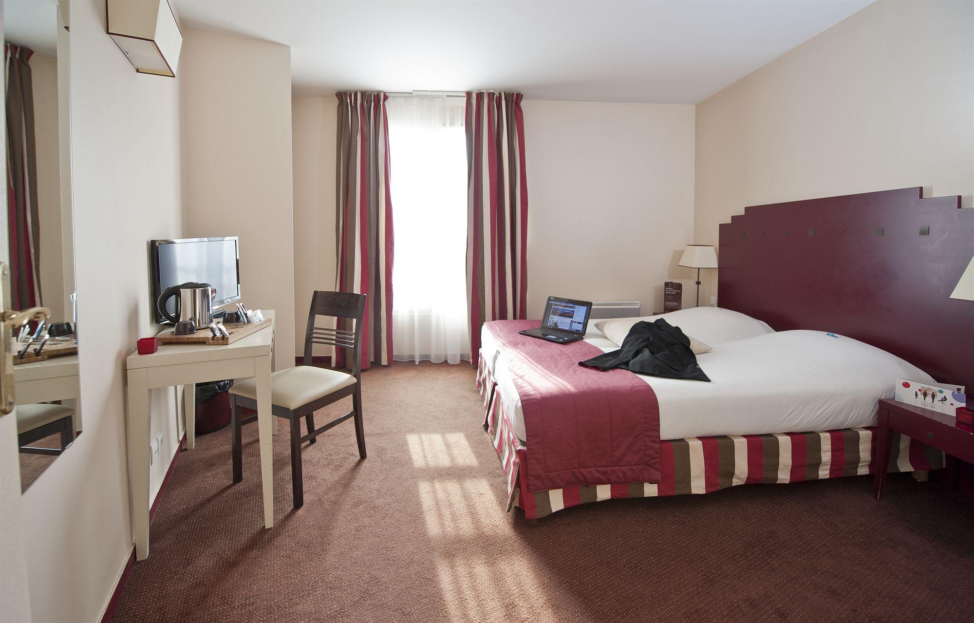 Hotel Cerise Chatou Esterno foto